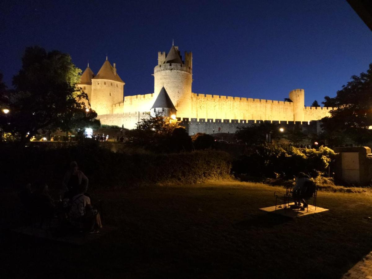 Good Knight Hotel Carcassonne Bagian luar foto