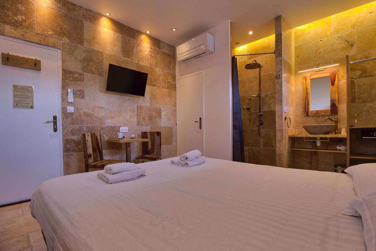 Good Knight Hotel Carcassonne Bagian luar foto